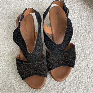 Eric Michael Black Platform Sandals Size 39